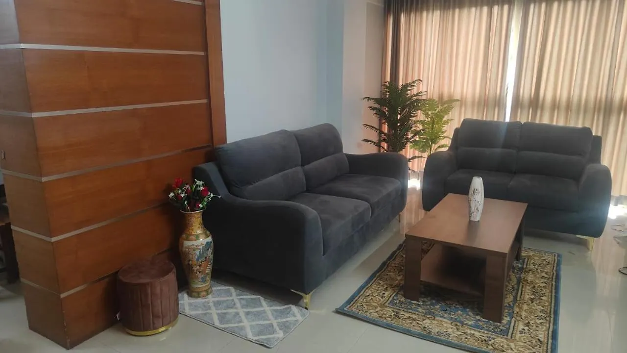 3 Bhk Near Lulu Mall Kochi 0*,  الهند